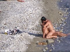 The guy fries a pretty girlfriend with beautiful marquitoes